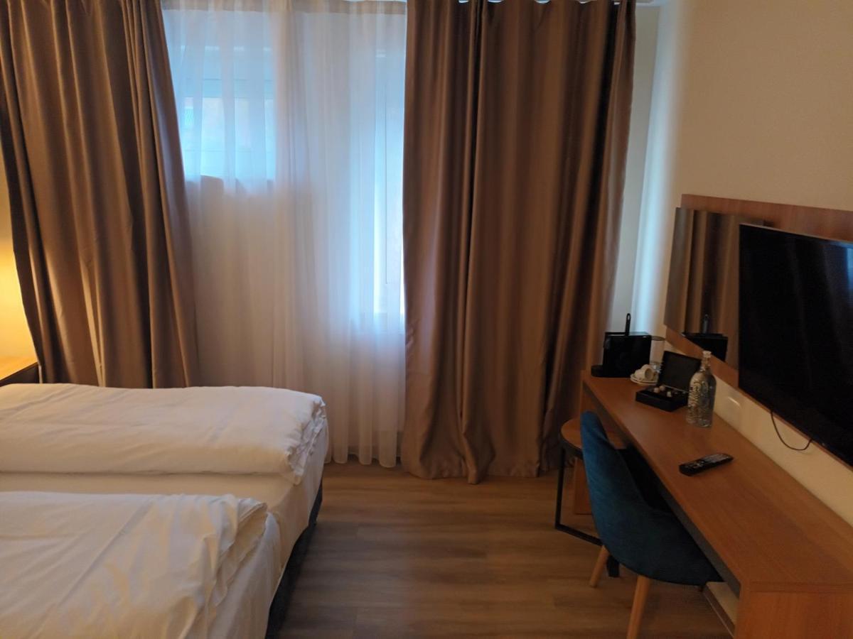O&O Hotel Oberursel Zentrum Zewnętrze zdjęcie